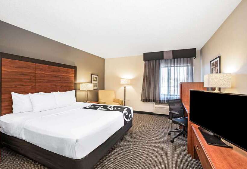 هتل La Quinta By Wyndham N Little Rock   Mccain Mall