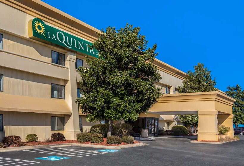 هتل La Quinta By Wyndham N Little Rock   Mccain Mall