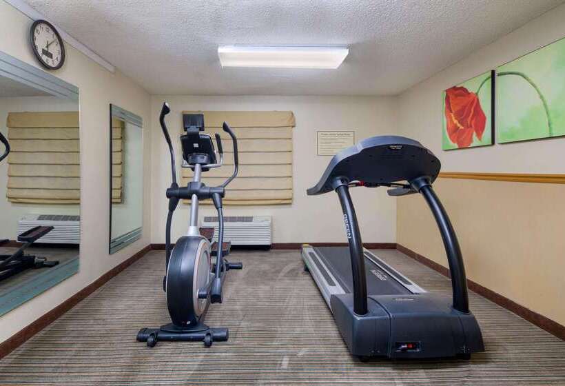 هتل Spark By Hilton Savannah Midtown