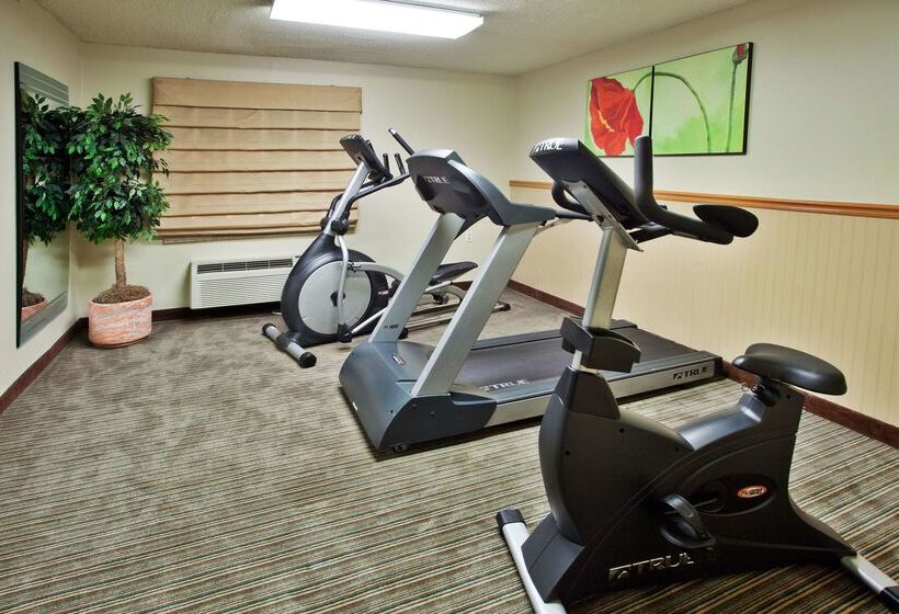 هتل Spark By Hilton Savannah Midtown