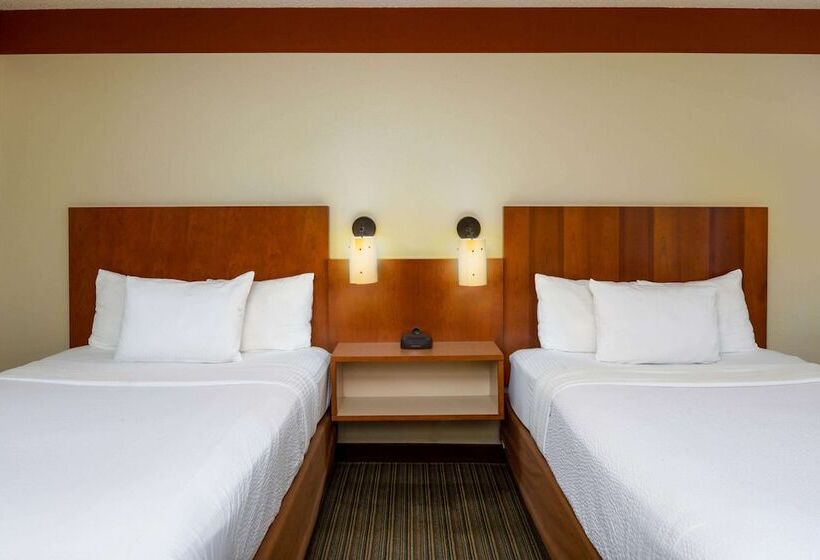هتل Spark By Hilton Savannah Midtown