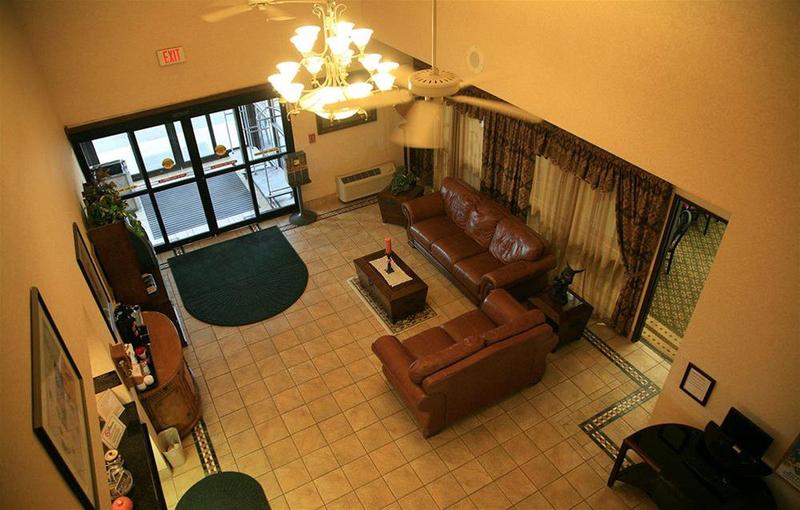 هتل New Victorian Inn  Sioux City