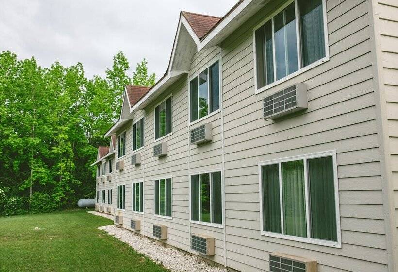 فندق Parkwood Lodge