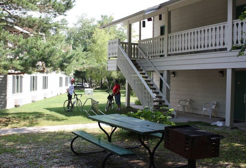 فندق Parkwood Lodge