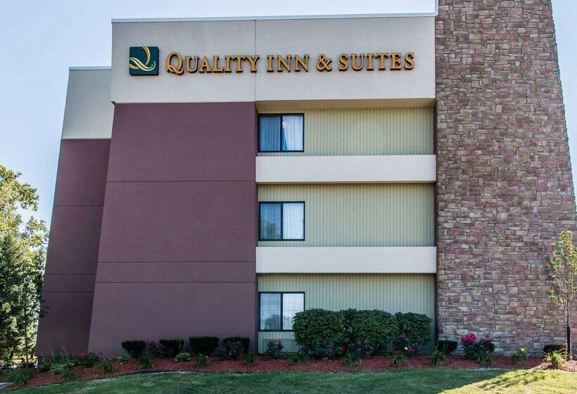 Отель Quality Inn And Suites Warren