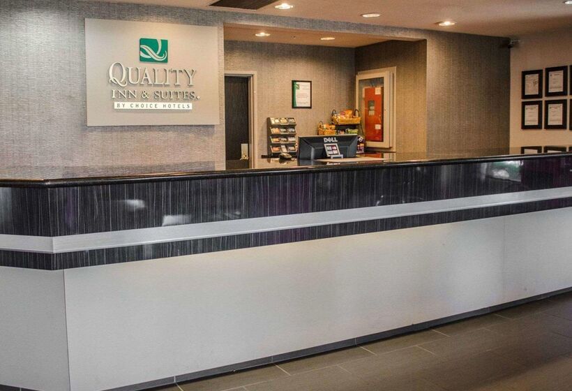 هتل Quality Inn & Suites At Airport Blvd I65
