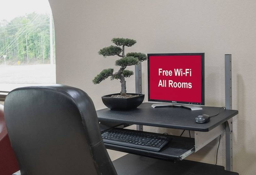 هتل Red Roof Inn & Suites Rome