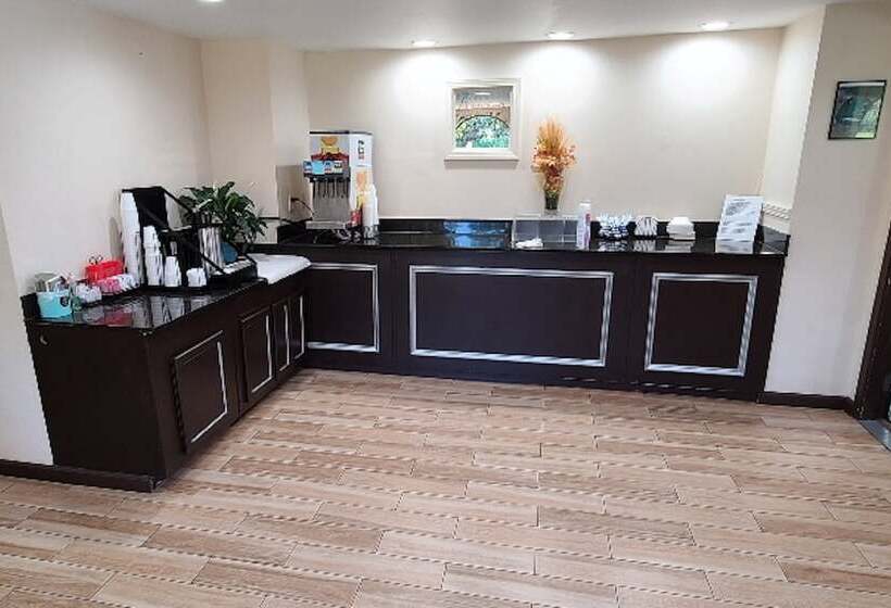 هتل Red Roof Inn & Suites Rome