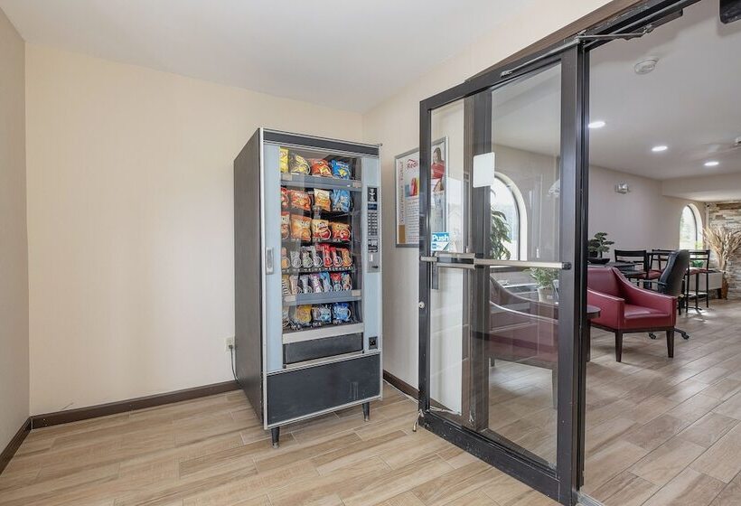 هتل Red Roof Inn & Suites Rome
