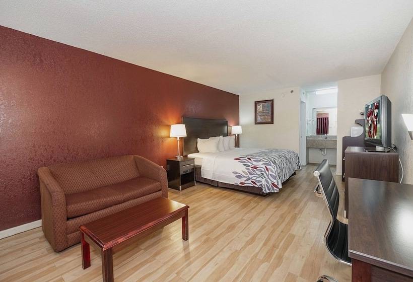 هتل Red Roof Inn & Suites Rome