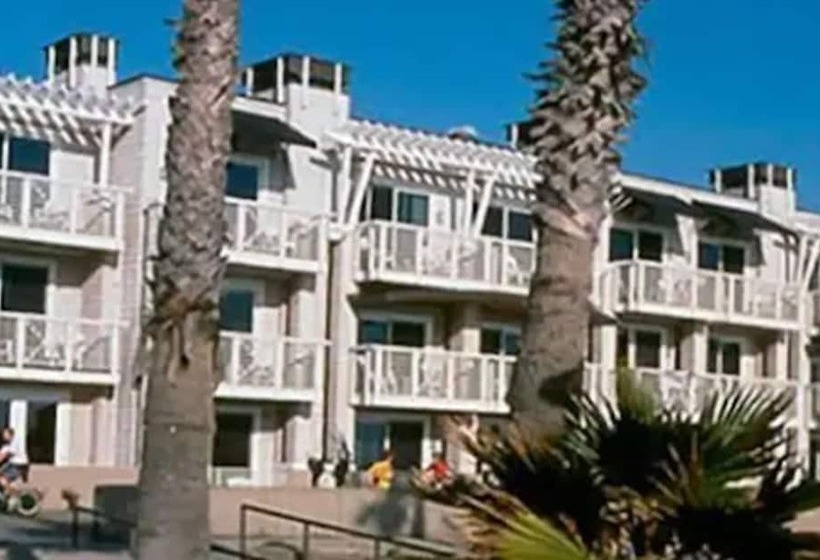 هتل The Beach House  Hermosa