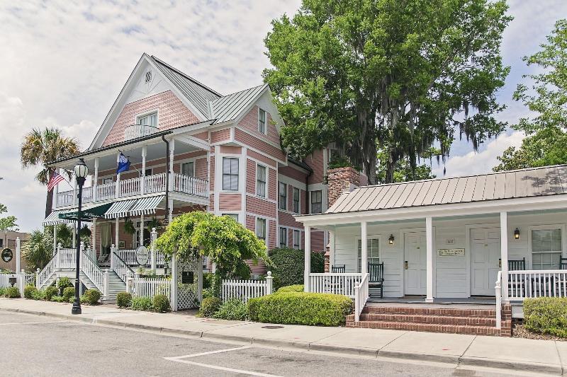 هتل The Beaufort Inn