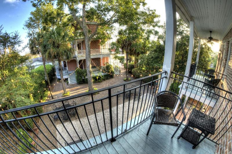 هتل The Beaufort Inn