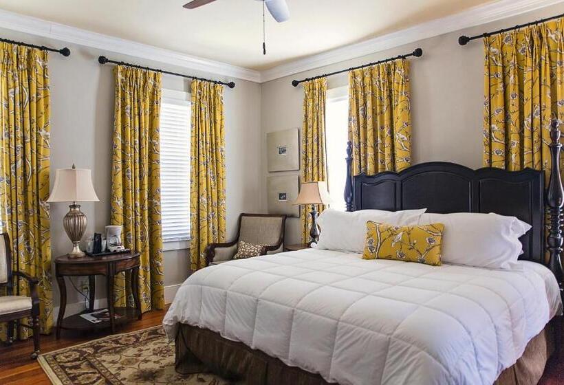 هتل The Beaufort Inn