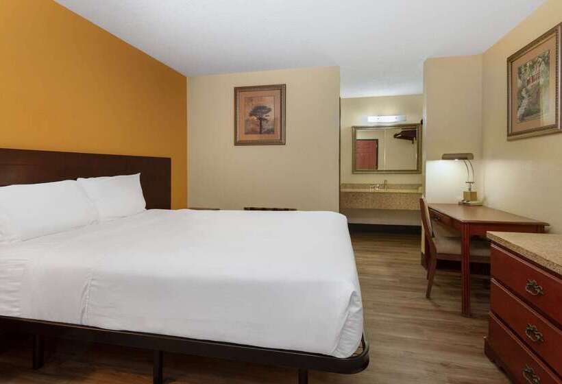 酒店 Travelodge By Wyndham Albuquerque East