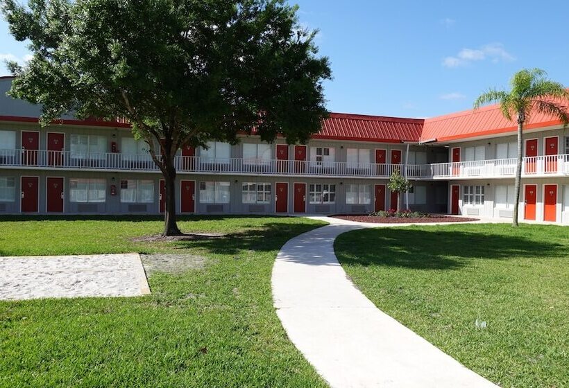 هتل Vero Beach Inn & Suites Vero Beach I 95
