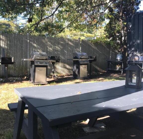 مُتل Cape Cod Veranda