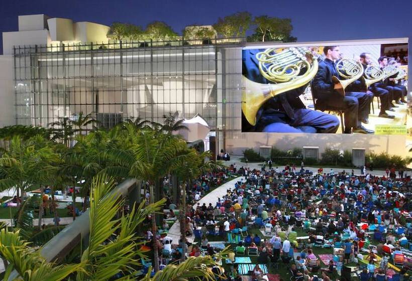 리조트 Holiday Inn Miami Beachoceanfront, An Ihg