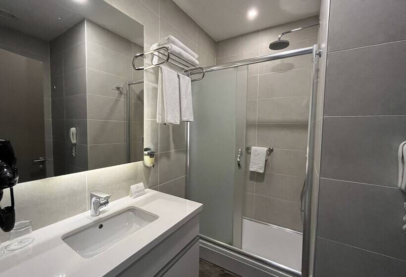 Fotos del hotel La Quinta By Wyndham Istanbul Gunesli:  61