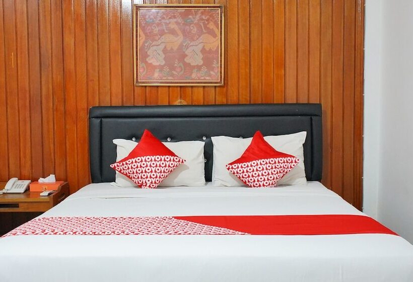 ホテル Oyo 1333 Wisata