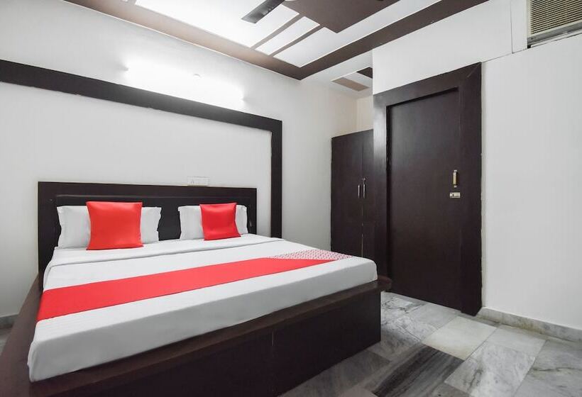 فندق Oyo 48899  V Seven