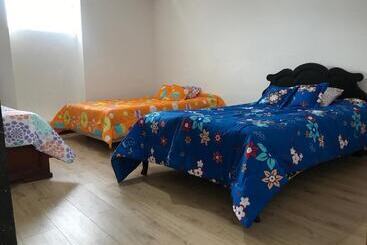 پانسیون Hostel Las Palmas
