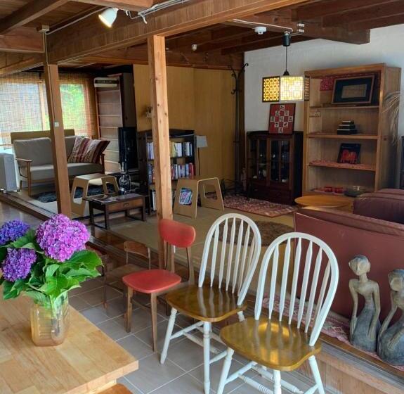 پانسیون Little Bird Inn 旧minato Guesthouse
