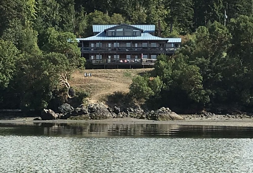 مبيت وإفطار Arbutus Cove Guesthouse