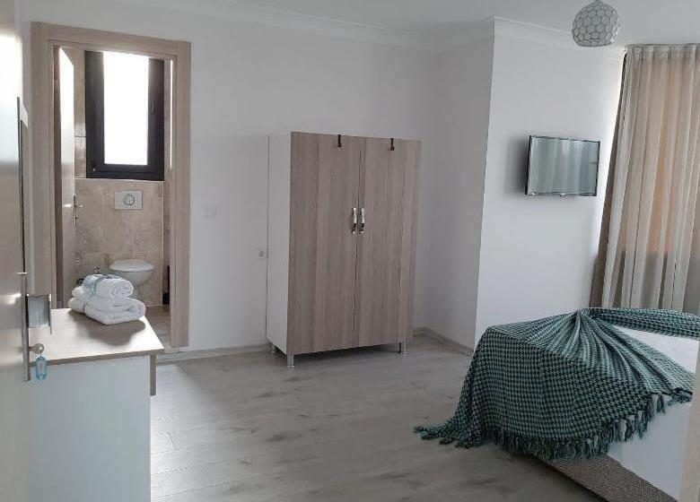 Cunda Sira Otel