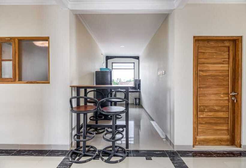Пансион Reddoorz Syariah @ Babadan Baru Jakal