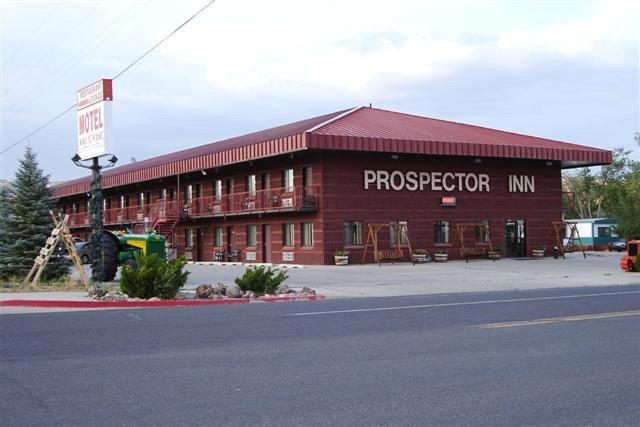 مُتل Prospector Inn