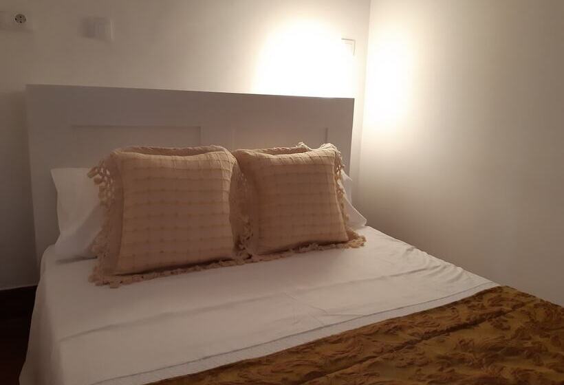 Pension La Corredera