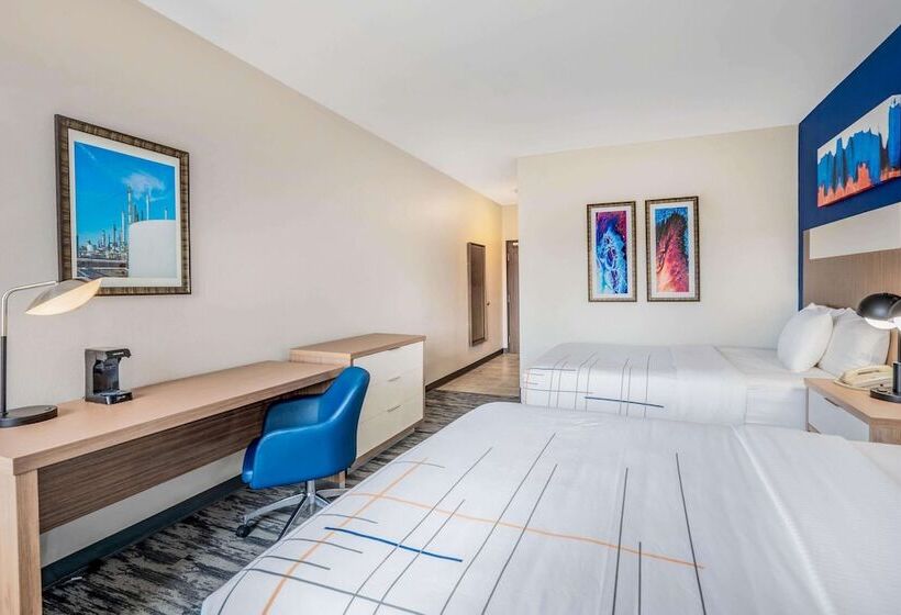 هتل La Quinta Inn & Suites Katy Mills By Wyndham Katy