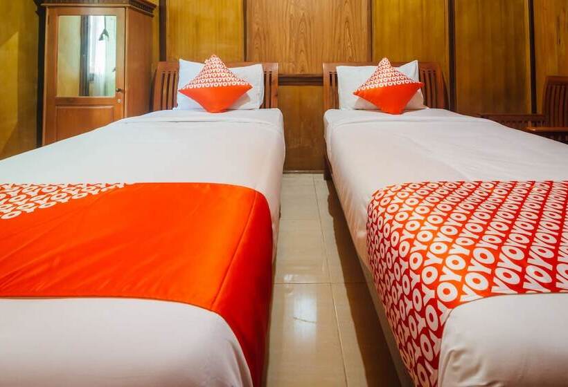 هتل Oyo 1300 Crecia Residence