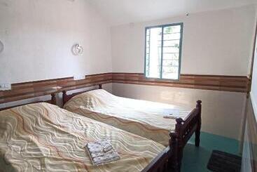 تختخواب و صبحانه Kadalamma Beach Homestay