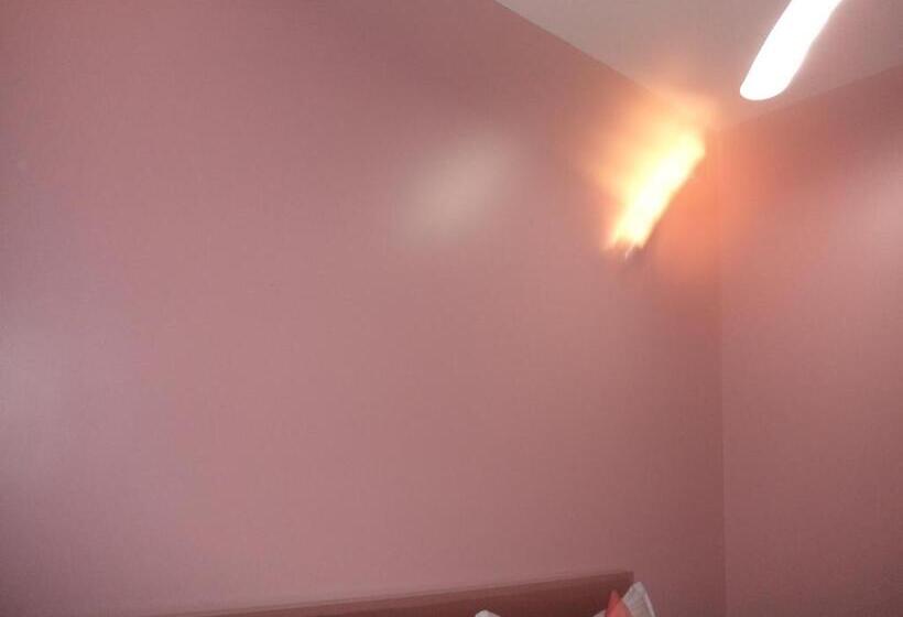 تختخواب و صبحانه New Infinite Homestay