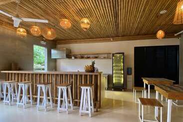 Happiness Beach Resort Siargao