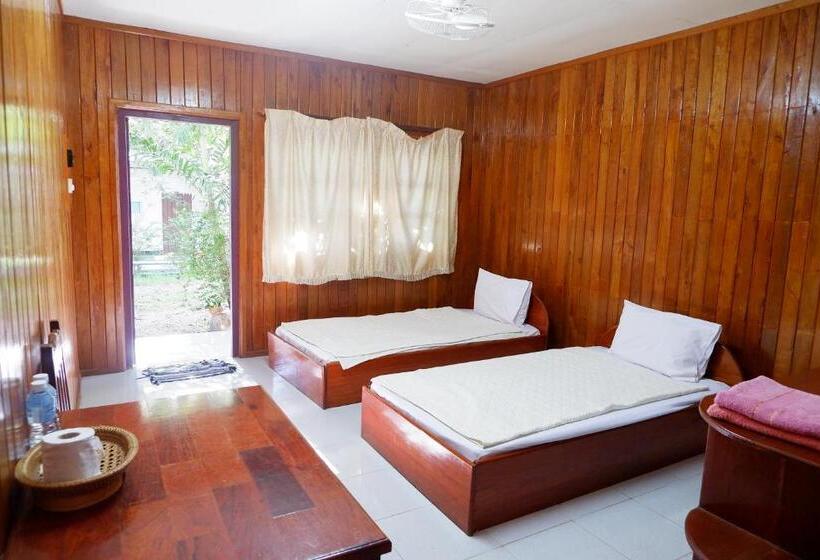 Отель Song Lao Guesthouse