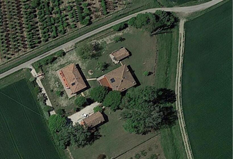مبيت وإفطار Santa Maria Di Lorgana