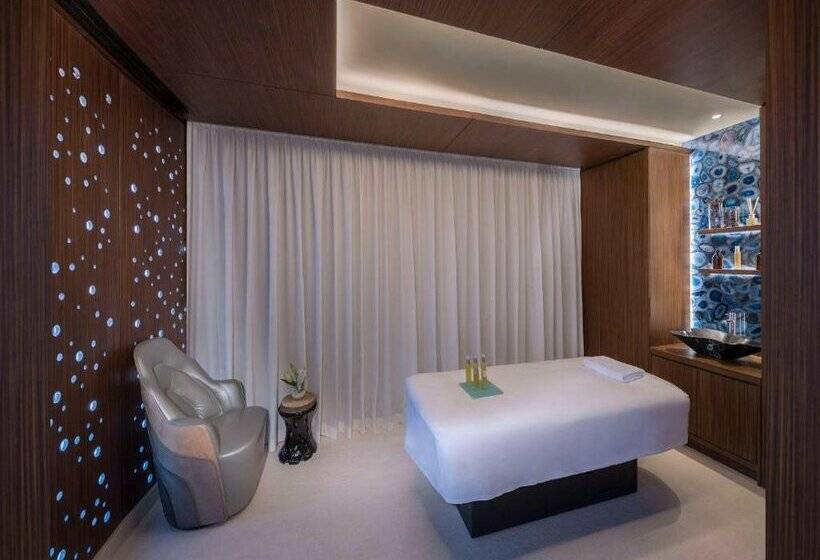 هتل Andaz Dubai The Palm