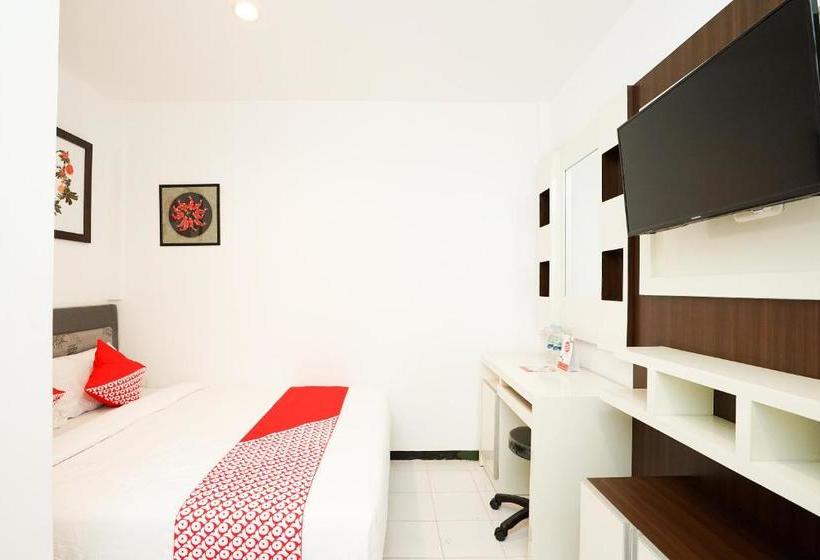 Hotel Darmo Permai Guesthouse By Oyo Rooms