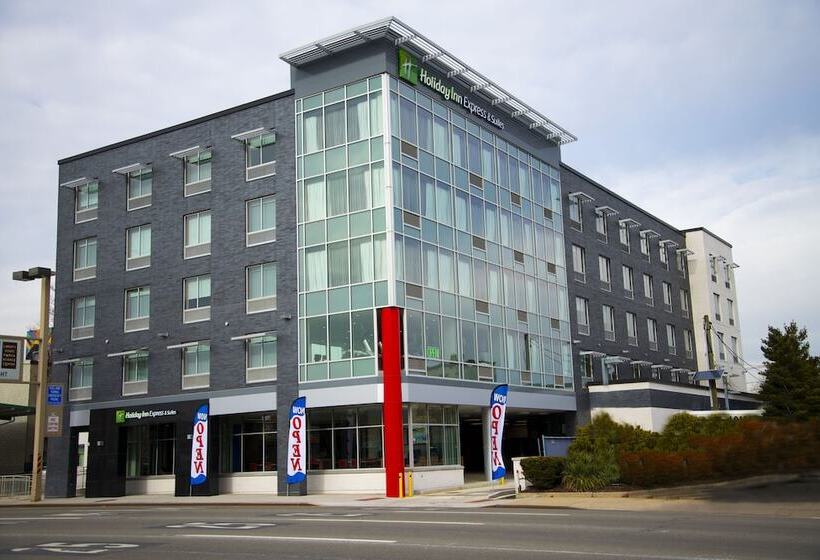 هتل Holiday Inn Express & Suites Jersey City   Holland Tunnel, An Ihg