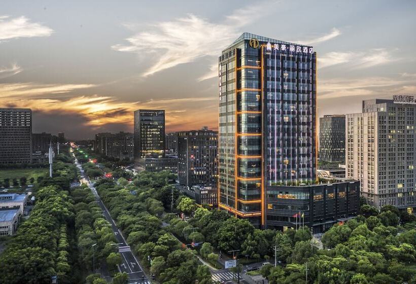 هتل Mehood Lestie