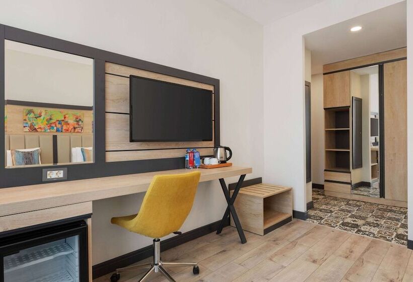 Fotos del hotel Ramada Encore By Wyndham Istanbul Basin Express:  17