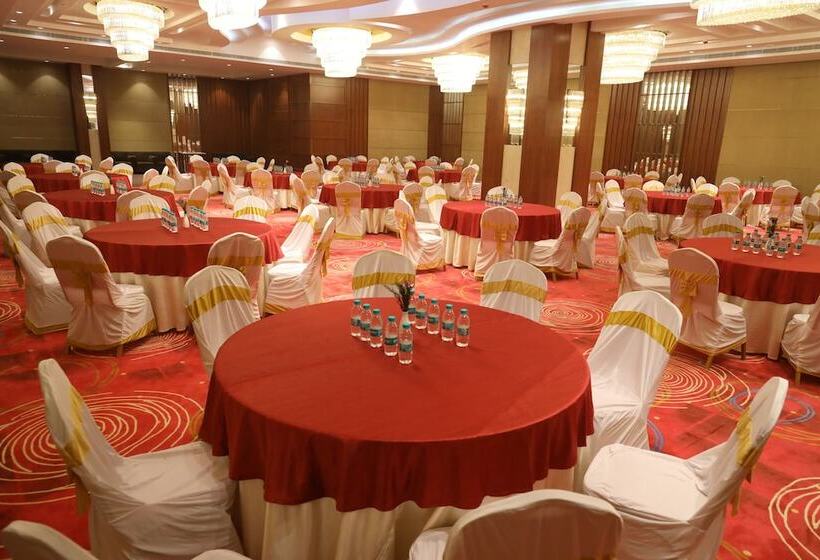 هتل Regenta Central Rs Chennai Omr Sipcot