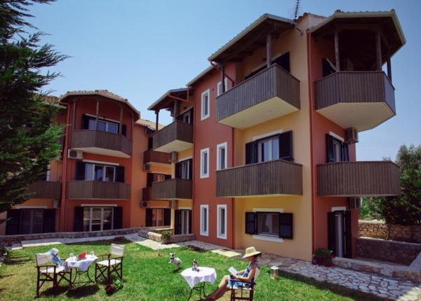 Porto Nirikos Lefkada   Private Parking