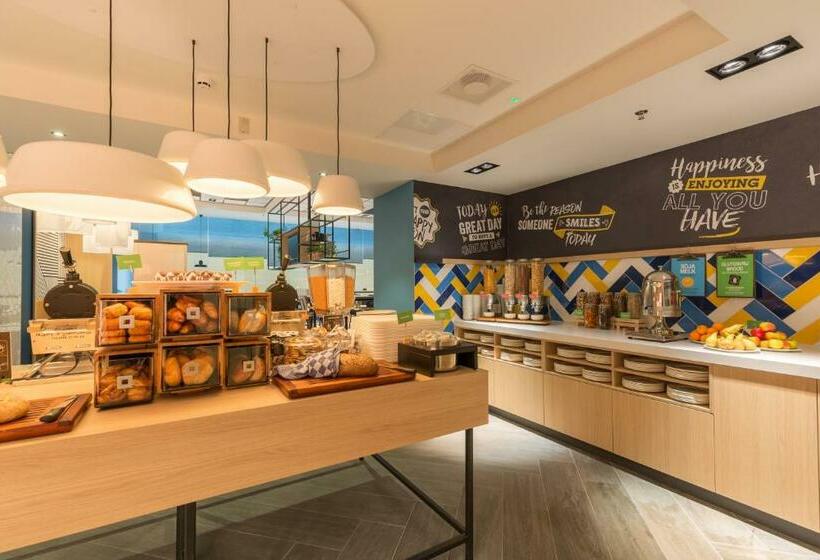 هتل Hampton By Hilton Utrecht Central Station