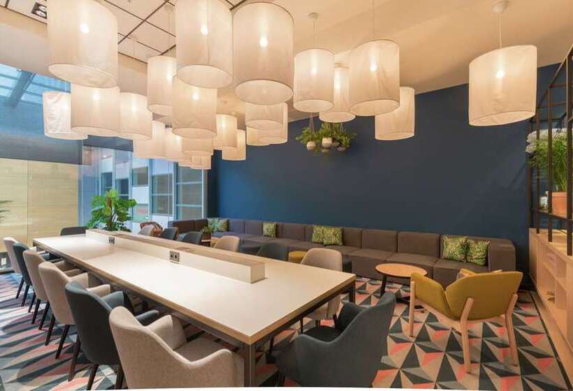 هتل Hampton By Hilton Utrecht Central Station