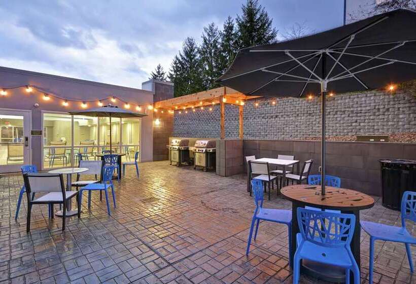 هتل Home2 Suites By Hilton Grand Rapids North