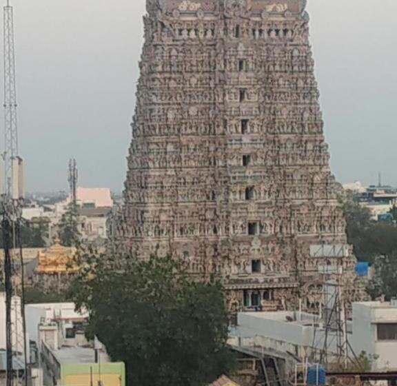 هتل Temple View